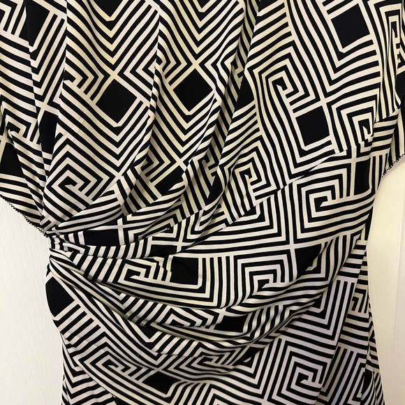 Diane Von Furstenberg dress. - Picture 4 of 8